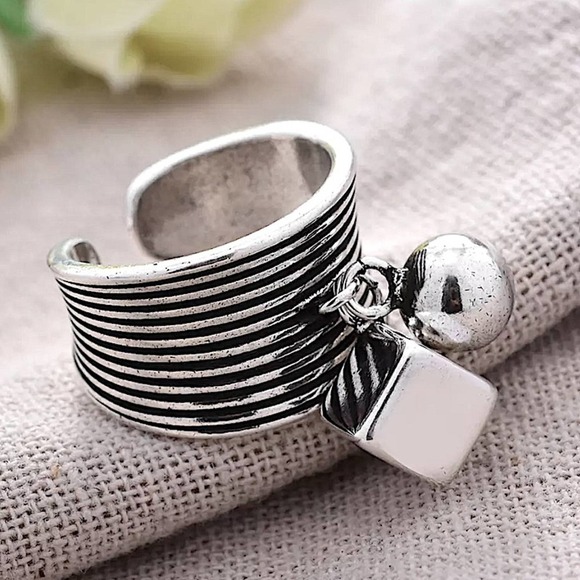 STERLING SILVER BALL SQUARE CHARM BAND ADJUSTABLE RESIZABLE RING - Picture 2 of 13